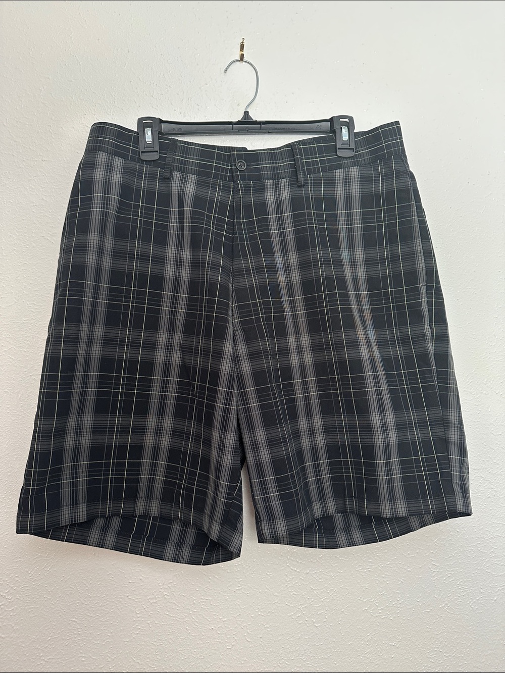 Pro Tour Cool Plat Plaid Golf Shorts